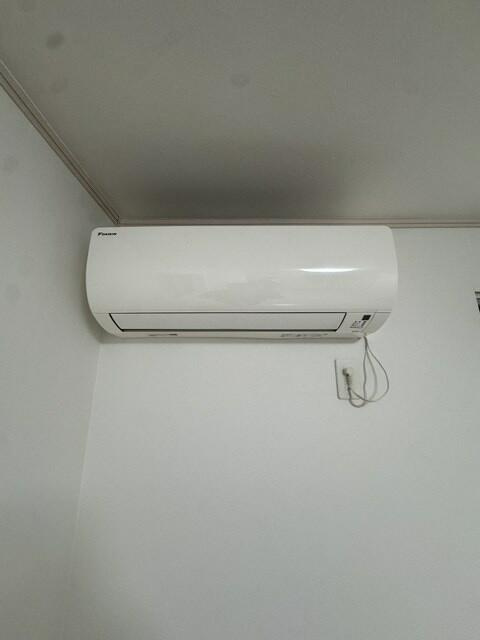 ルームエアコン