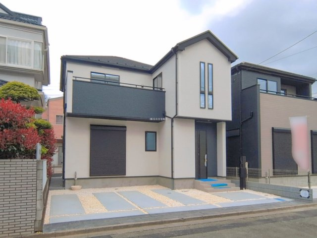 入間郡三芳町大字藤久保の新築一戸建の外観|2026年3月撮影　
敷地34坪以上、駐車2台可！
長く安心して暮らせる長期優良住宅認定の新築一戸建て！
資料請求やご見学などお気軽にお問い合わせください。