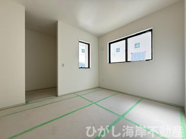 平塚市御殿４丁目　新築戸建　全５棟の寝室|3月5日撮影　建築中　6.7帖　洋室