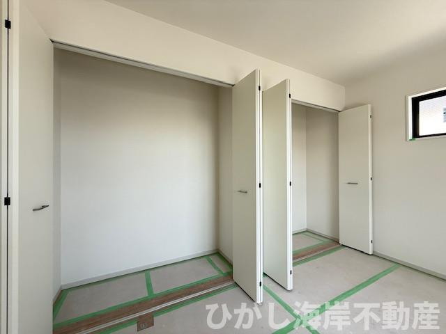 平塚市御殿４丁目　新築戸建　全５棟の収納|3月5日撮影　建築中　各居室　収納スペース付き