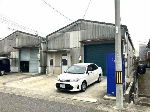 若鶴町１８７倉庫南の外観