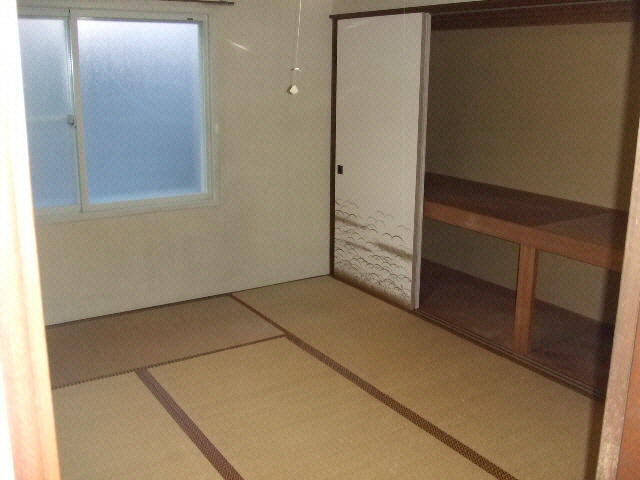 コーポしあわせの居間・リビング