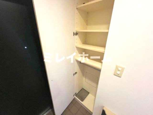 グランアリュール大鳥居の玄関|同建物内別のお部屋の参考写真になります。