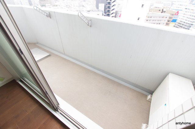 パークフラッツ野田阪神駅前　仲介手数料無料のバルコニー