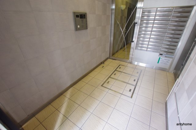 パークフラッツ野田阪神駅前　仲介手数料無料のロビー