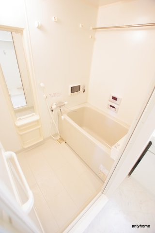 パークフラッツ野田阪神駅前　仲介手数料無料の浴室