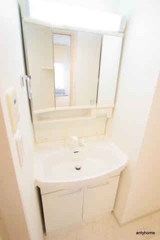 パークフラッツ野田阪神駅前　仲介手数料無料の独立洗面台