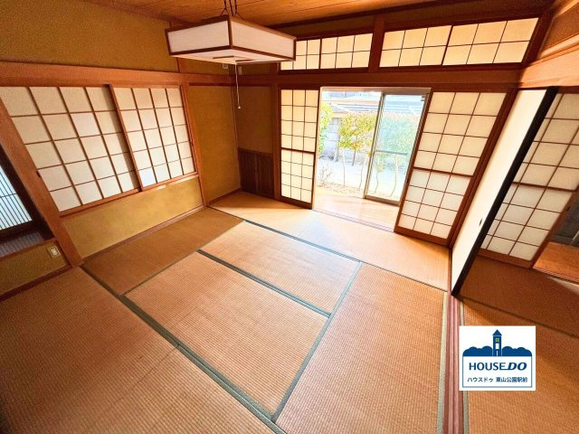 静かな環境でゆとりある暮らしを！名東区梅森坂2丁目の和室|8帖とゆとりのある広さです