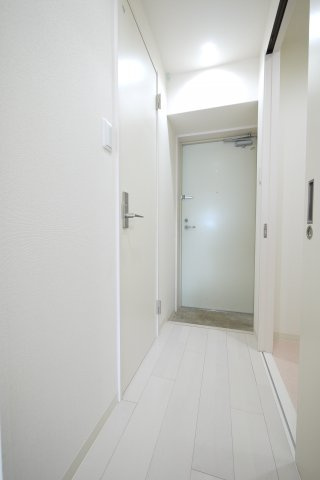 Le Maraisの玄関|※写真は別の部屋のものです。