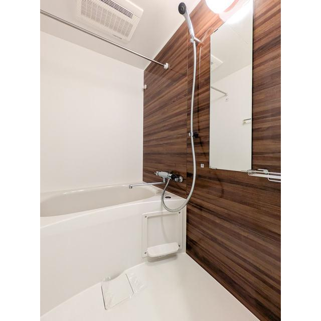 オーパスホームズ南行徳　旧レフィールオーブ南行徳駅前の浴室