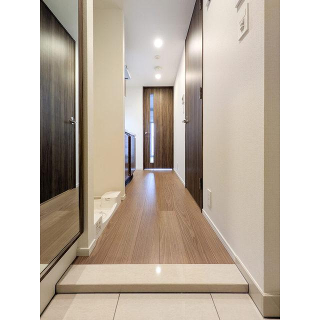 オーパスホームズ南行徳　旧レフィールオーブ南行徳駅前の玄関