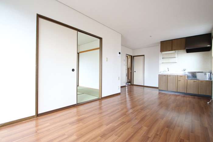 ヴルヴァール観世の居間・リビング