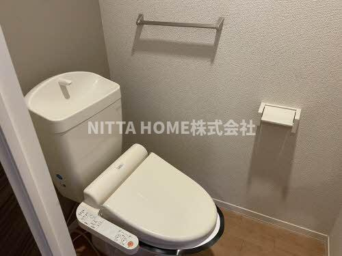 福知山市土師新町１丁目のアパートのトイレ|暖房洗浄付きのトイレです◎