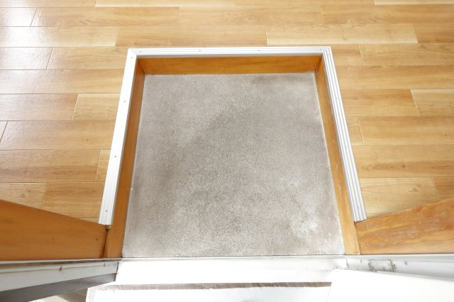 サニーエルムの玄関