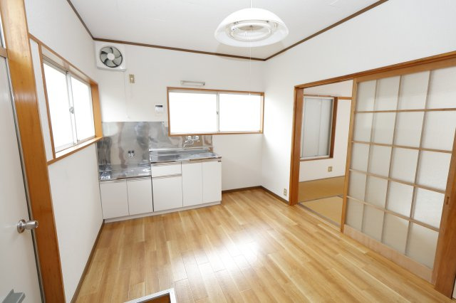 サニーエルムの居間・リビング