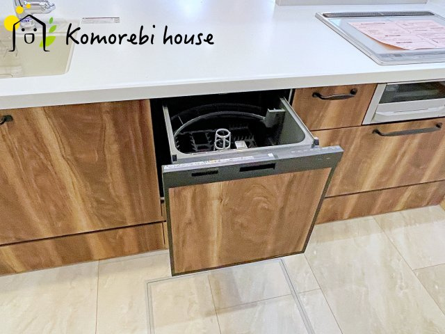さいたま市見沼区宮ヶ谷塔　新築一戸建てのキッチン|キッチンでお料理をお楽しみください
