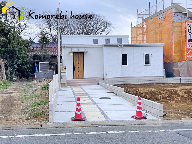 さいたま市見沼区宮ヶ谷塔　新築一戸建ての駐車場|カースペースがあります