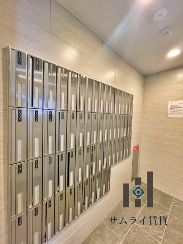 プレサンス東別院駅前Ⅱのエントランス