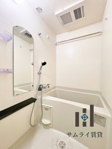 プレサンス東別院駅前Ⅱの浴室