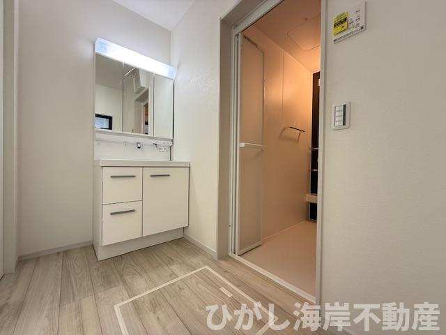 平塚市御殿４丁目　新築戸建　全５棟の脱衣所|脱衣スペース