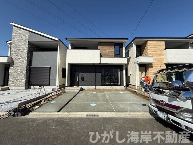 平塚市御殿４丁目　新築戸建　全５棟の外観|3月5日撮影　外構工事中　現地外観