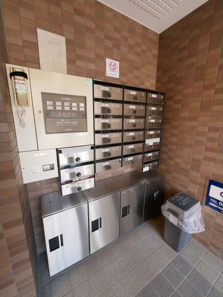 クレストステージ瑞穂のその他|宅配BOX