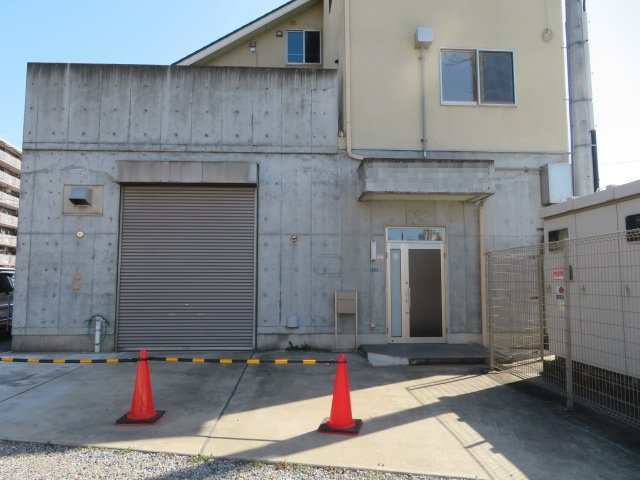 川崎市高津区久地２丁目の倉庫