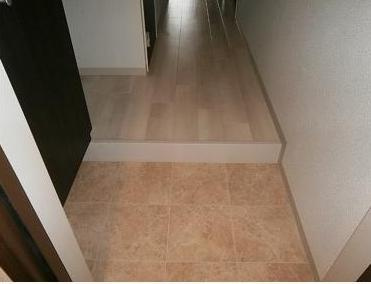 エクセル新宿の玄関