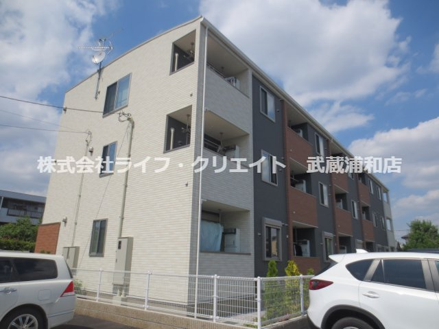 ラフレシール桜