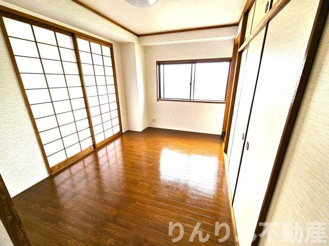 【洋室】 | サンライト富田橋 | 明るい洋室です