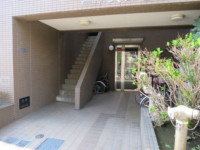 大津ビルのエントランス|マンションエントランスです！