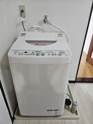 【洗面所】 | ブリティッシュヒルズ | 洗濯機付　お部屋写真は参考です