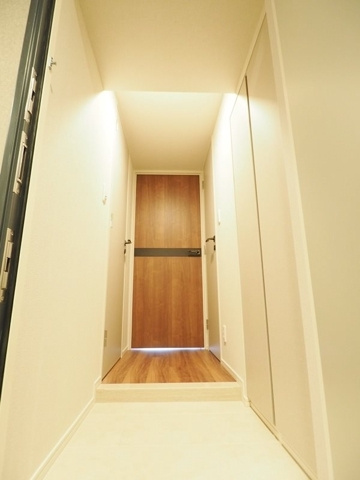 新品家具付きマンション中根19(KaGood東京)の玄関