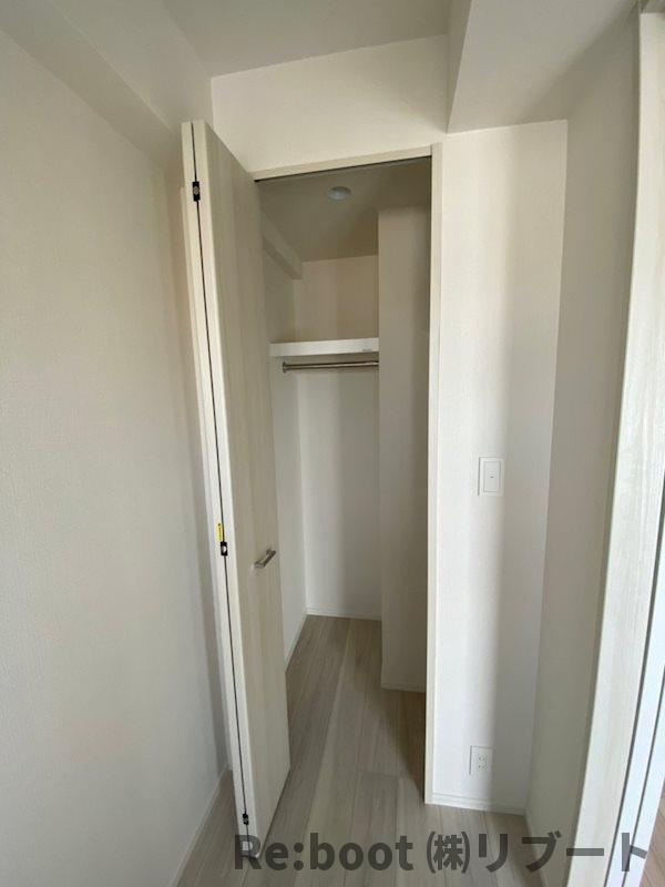 オーパスホームズ南行徳【旧レフィールオーブ南行徳駅前の収納