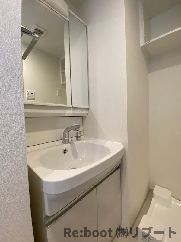 オーパスホームズ南行徳【旧レフィールオーブ南行徳駅前の洗面所