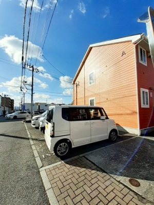 【駐車場】 | シュピーレン空港通Ａ