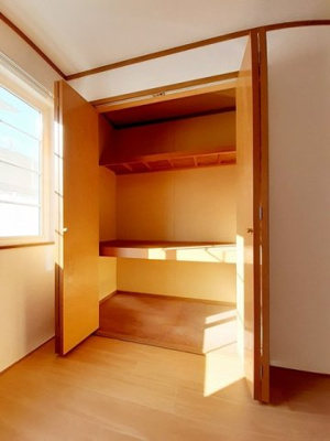 【収納】 | シュピーレン空港通Ａ