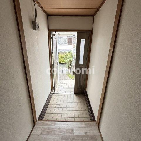 杉山手1丁目戸建の玄関