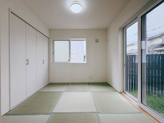 北欧ハウスヴィレッジ川越／全98棟の大型分譲地／平成28年築の4LDK戸建住宅の和室|明るく開放感のある和室です！