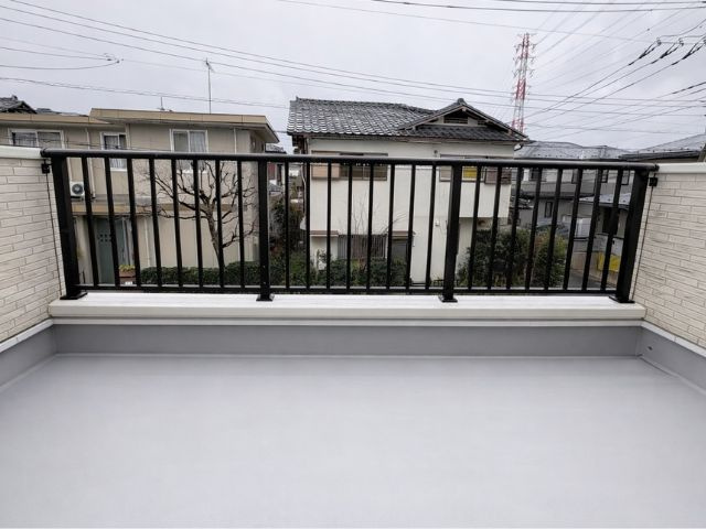 北欧ハウスヴィレッジ川越／全98棟の大型分譲地／平成28年築の4LDK戸建住宅のバルコニー|使い勝手の良いスクエア形状が魅力のバルコニー。