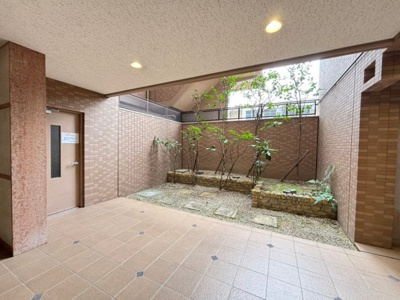 【エントランス】 | レピア堺湊 | 【TVモニターインターホン】急な来客時も外の様子が見えて安心ですね！