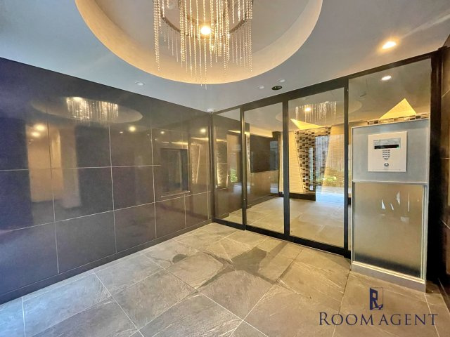 アステリ鶴舞エーナのエントランス