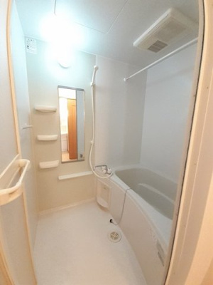 【浴室】 | リヴェ－ル