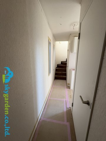 藤沢市高倉　中古戸建の内装|内外装リフォーム中
2026年4月21日撮影