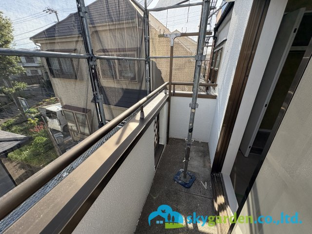 藤沢市高倉　中古戸建のバルコニー|内外装リフォーム中
2026年4月21日撮影