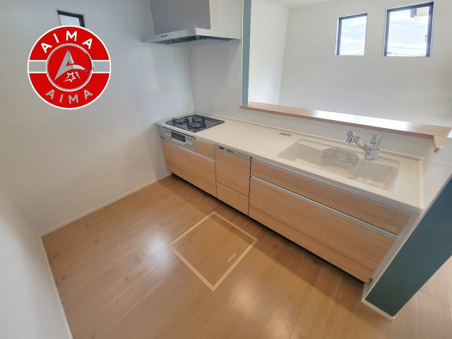筑紫野市紫1丁目第2-1棟（1号棟）の内観：施工例|キッチン。グリル・食器洗い乾燥機・浄水器も完備。