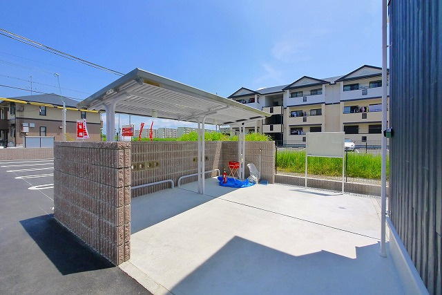 アルバ　Ⅲのその他共用部分|ゆったりとした駐輪スペース