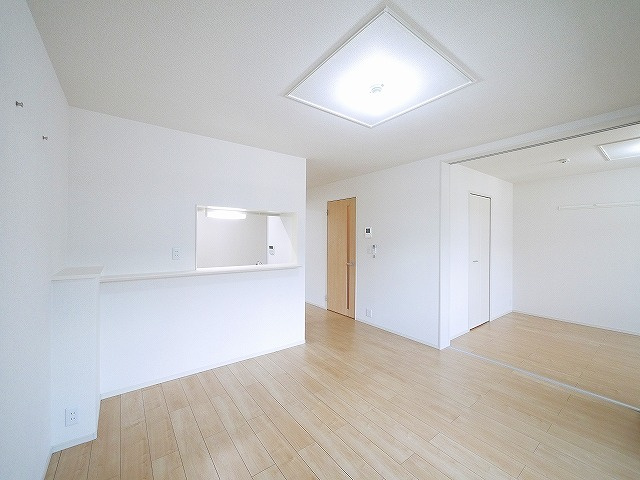 アルバ　Ⅲの居間・リビング|ゆったり過ごせるリビングです