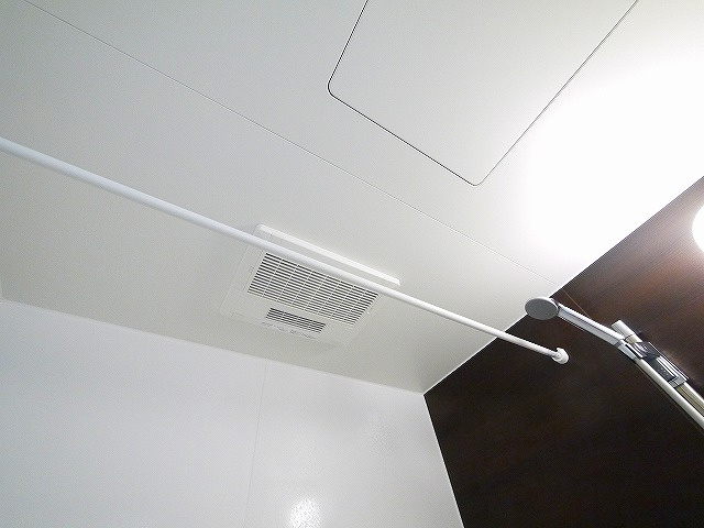 アルバ　Ⅲの設備|浴室乾燥機があれば雨の日も洗濯物が乾かせます。