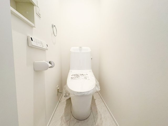 新築戸建　上の宮のトイレ